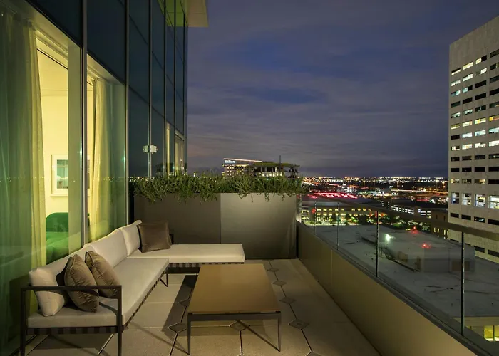 The Laura Hotel, Houston Downtown, Autograph Collection